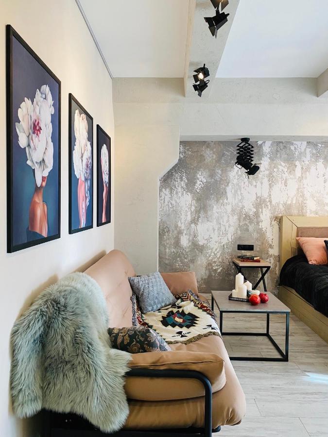 Studio Lux Loft On Victory Street In The City Center Vinnitsja Eksteriør billede